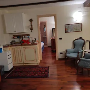 Sweet Coronari Apartment